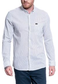 Lee - MĘSKA KOSZULA MATERIAŁOWA LEE SLIM BUTTON DOWN WHITE L66XNG12. Typ kołnierza: button down. Kolor: biały. Materiał: materiał