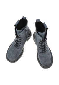 Granatowe Botki Artiker Modne Buty Damskie. Okazja: na co dzień. Kolor: niebieski. Szerokość cholewki: normalna. Obcas: na słupku. Styl: casual, klasyczny #8