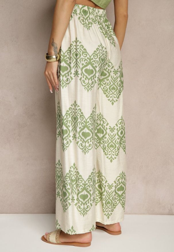 Renee - Zielone Spodnie z Wiskozy o Szerokim Kroju High Waist ze Wzorem Boho Neolissea. Okazja: na co dzień, na spacer. Stan: podwyższony. Kolor: zielony. Materiał: wiskoza. Sezon: lato. Styl: boho