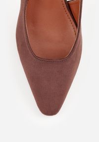 Renee - Brązowe Czółenka VICES Slingback na Geometrycznym Słupku Messeleia. Zapięcie: pasek. Kolor: brązowy. Wzór: geometria. Obcas: na słupku #4