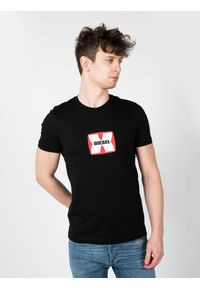 Diesel T-Shirt "T-Diegor" | A03848-0GRAI-9XX | Mężczyzna | Czarny. Okazja: na co dzień. Kolor: czarny. Materiał: bawełna. Wzór: nadruk. Styl: casual #5