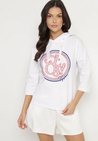 Born2be - Biała Bluza z Kapturem i Rękawami 3/4 Zdobiona Nadrukiem Saniriora. Typ kołnierza: kaptur. Kolor: biały. Materiał: jeans. Wzór: aplikacja, nadruk. Styl: klasyczny, elegancki