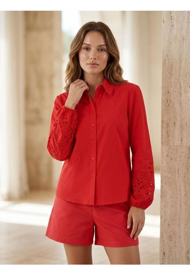 Sinsay - Bawełniana koszula z ażurowym wykończeniem rękawa - czerwony. Kolor: czerwony. Materiał: bawełna. Wzór: ażurowy