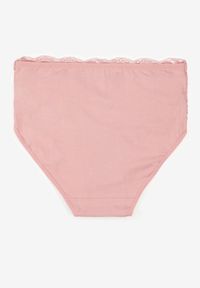 Renee - Różowe Majtki Figi z Bawełny Zdobione Koronką Idivia. Kolekcja: plus size. Kolor: różowy. Materiał: koronka, bawełna. Wzór: koronka, aplikacja