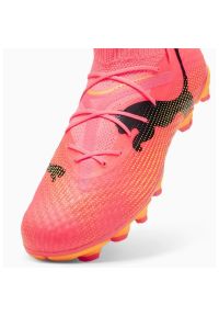 Buty piłkarskie Puma Future 7 Pro FG/AG 107728-03 różowe. Kolor: różowy. Materiał: materiał, dzianina, syntetyk. Szerokość cholewki: normalna. Sport: piłka nożna #4