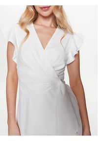 DKNY Sukienka koktajlowa DD3C1468 Biały Regular Fit. Kolor: biały. Materiał: syntetyk. Styl: wizytowy