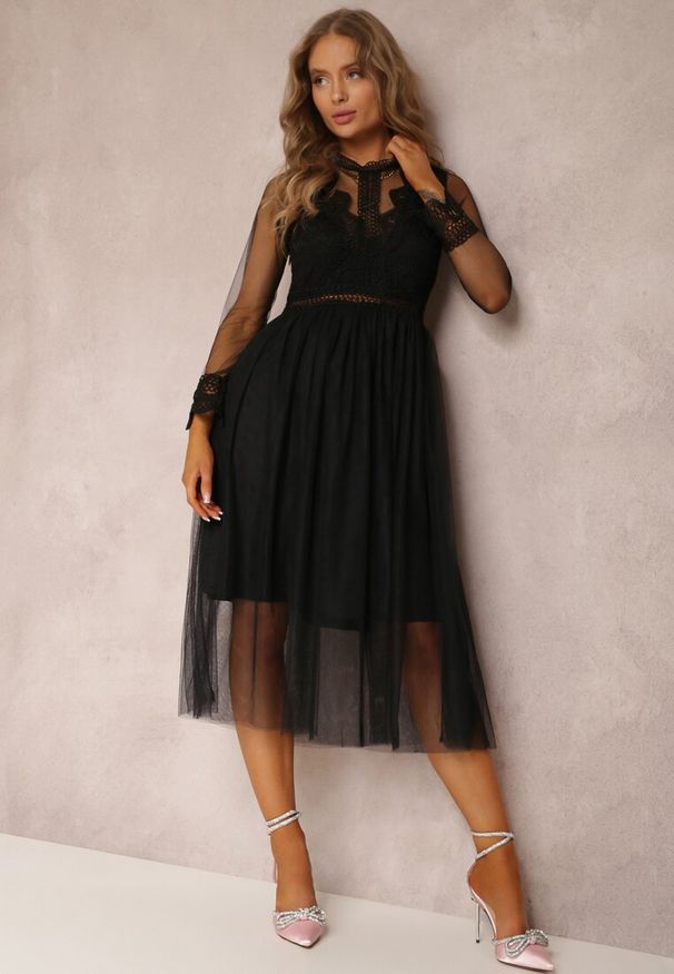 Renee - Czarna Sukienka Lylah. Okazja: na wesele, na studniówkę, na sylwestra, na ślub cywilny. Kolor: czarny. Materiał: tiul. Wzór: ażurowy, aplikacja. Styl: elegancki. Długość: midi