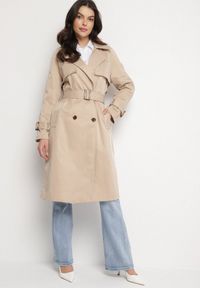 Born2be - Beżowy Płaszcz Długi Trencz z Paskiem Ozrage. Kolor: beżowy. Długość: długie. Sezon: wiosna, jesień. Styl: elegancki, sportowy #1