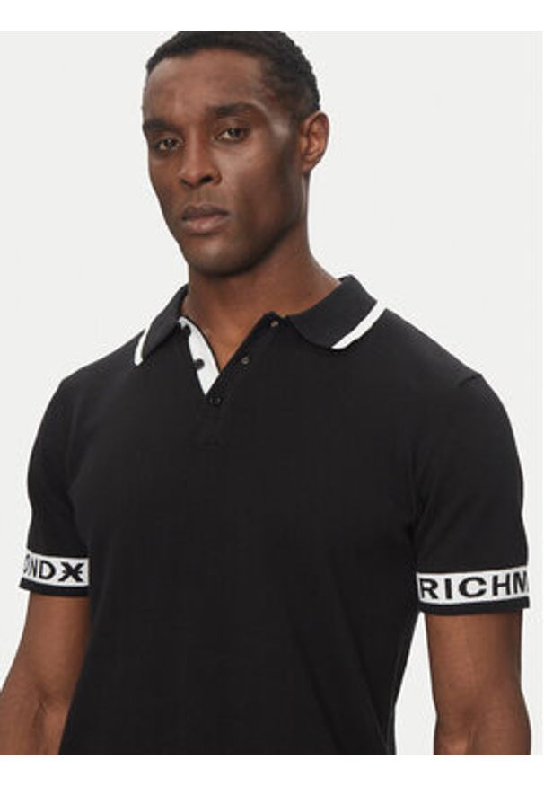Richmond X Polo UMP25309PO Czarny Regular Fit. Typ kołnierza: polo. Kolor: czarny. Materiał: bawełna