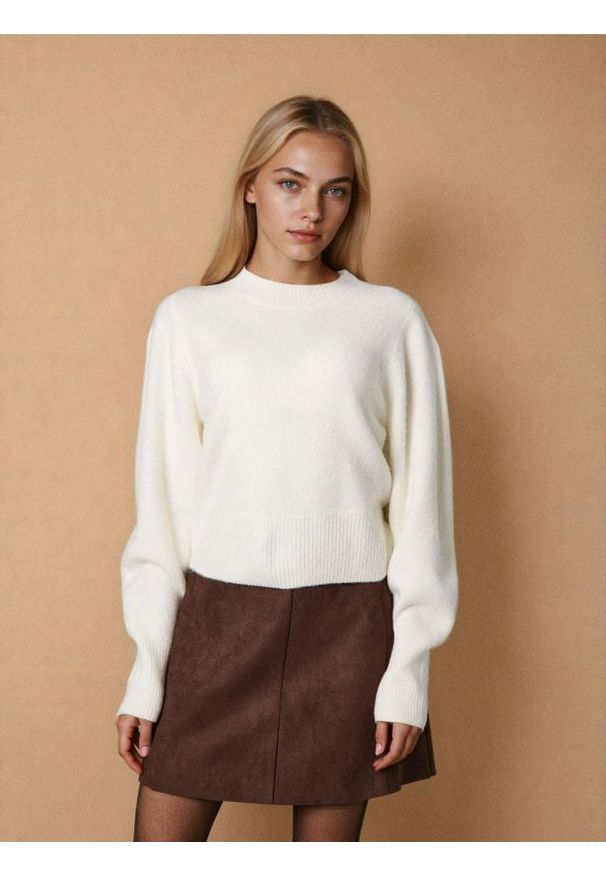 Sinsay - Sweter basic - kremowy. Kolor: kremowy