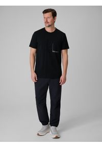 4f - 4F T-shirt regular z nadrukiem męski - czarny M. Okazja: na co dzień. Kolor: czarny. Materiał: dzianina, bawełna, materiał. Wzór: nadruk. Styl: klasyczny, casual #2