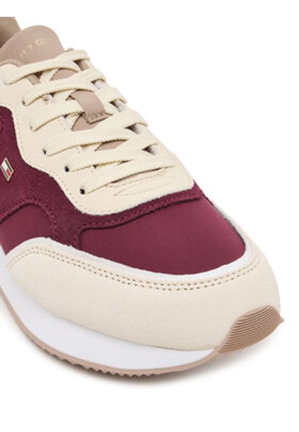 TOMMY HILFIGER - Tommy Hilfiger Sneakersy Easy Runner FW0FW08836 Beżowy. Kolor: beżowy. Materiał: skóra, zamsz