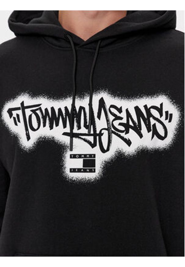 Tommy Jeans Bluza Spray Graffiti DM0DM18419 Czarny Relaxed Fit. Kolor: czarny. Materiał: bawełna