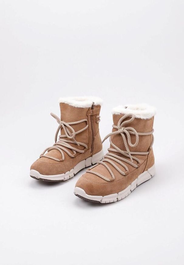 Geox - Buty GEOX J FLEXYPER GIRL B AB Jasnobrązowy. Kolor: brązowy. Materiał: tkanina. Sport: turystyka piesza