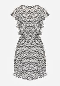 Renee - Biała Bawełniana Sukienka o Rozkloszowanym Kroju z Guzikami w Kwiatowy Wzór Roniva. Okazja: na co dzień, na imprezę. Kolor: biały. Materiał: bawełna. Wzór: kwiaty. Sezon: lato. Typ sukienki: proste, rozkloszowane. Styl: casual #7