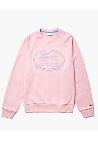 Lacoste - LACOSTE - Różowa bluza z haftowanym logo. Kolor: różowy, wielokolorowy, fioletowy. Materiał: jeans, bawełna, polar. Długość rękawa: raglanowy rękaw. Wzór: haft. Sezon: lato, wiosna. Styl: vintage #2