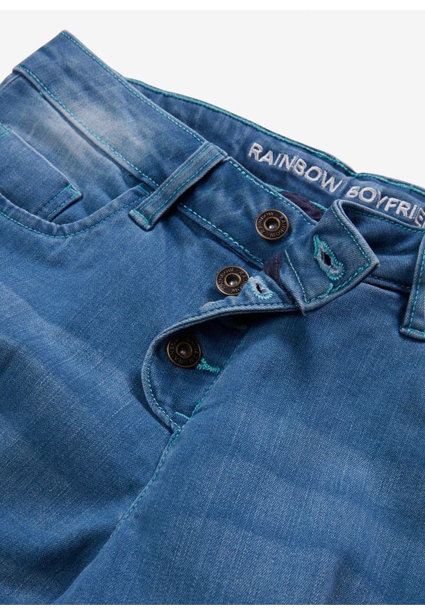 bonprix - Dżinsy Boyfriend, mid waist. Kolor: niebieski