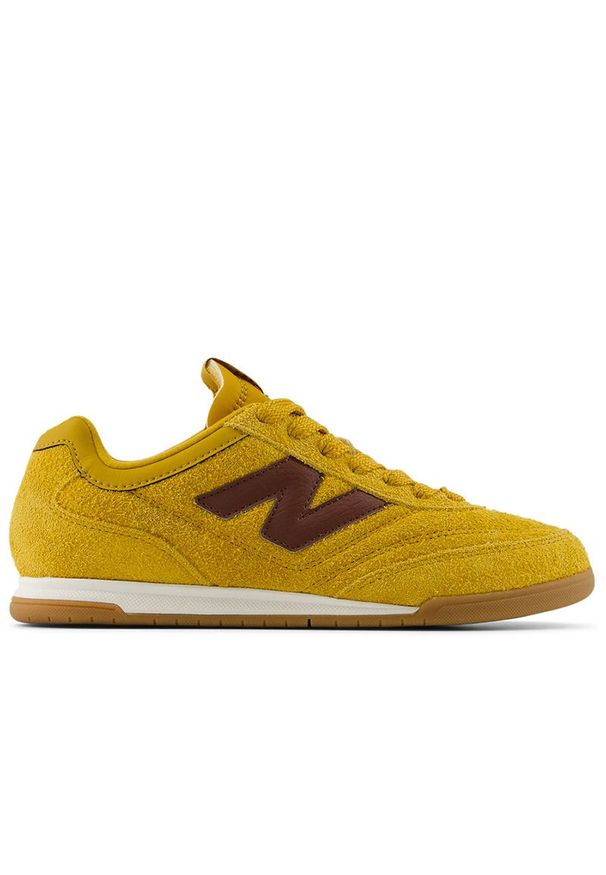 Buty New Balance URC42HE - żółte. Kolor: żółty. Materiał: skóra, syntetyk, materiał, guma. Szerokość cholewki: normalna