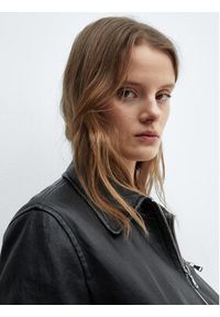 mango - Mango Kurtka z imitacji skóry Phibi 67054790 Czarny Regular Fit. Kolor: czarny. Materiał: skóra #3