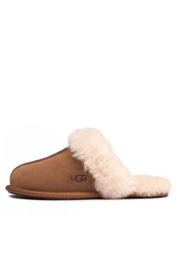 Ugg Kapcie W Scuffette II 1106872 Brązowy. Kolor: brązowy. Materiał: skóra, zamsz