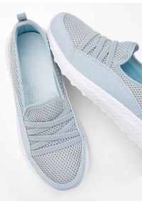 bonprix - Wygodne sneakersy wsuwane z lekką podeszwą. Zapięcie: bez zapięcia. Kolor: niebieski #2