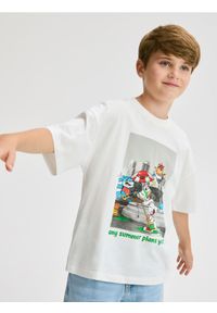 Reserved - T-shirt z nadrukiem - biały. Kolor: biały. Materiał: bawełna, dzianina. Wzór: nadruk