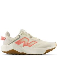 Buty damskie New Balance DynaSoft Nitrel v6 WTNTRCS6 – beżowe. Kolor: beżowy. Materiał: syntetyk, materiał. Szerokość cholewki: normalna. Sport: fitness, bieganie