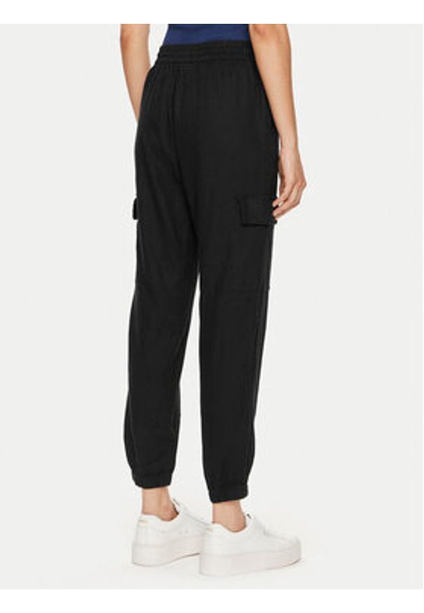 only - ONLY Spodnie dresowe Caro 15310987 Czarny Cargo Fit. Kolor: czarny. Materiał: wiskoza, len