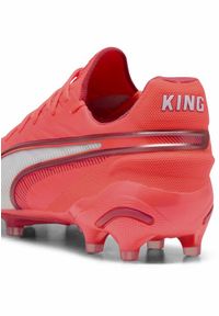 Buty piłkarskie męskie Puma King. Kolor: biały, czerwony, wielokolorowy. Materiał: syntetyk, materiał. Szerokość cholewki: normalna. Sport: piłka nożna