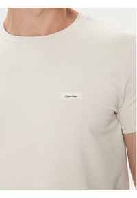 Calvin Klein T-Shirt K10K112724 Beżowy Slim Fit. Kolor: beżowy. Materiał: bawełna