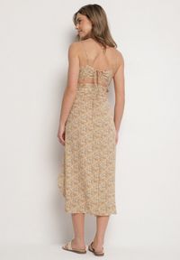 Born2be - Żółta Rozkloszowana Sukienka Ozdobiona Geometrycznym Wzorem Taelissa. Okazja: na co dzień. Kolor: żółty. Wzór: geometria, aplikacja. Sezon: wiosna, lato. Styl: elegancki, casual #4