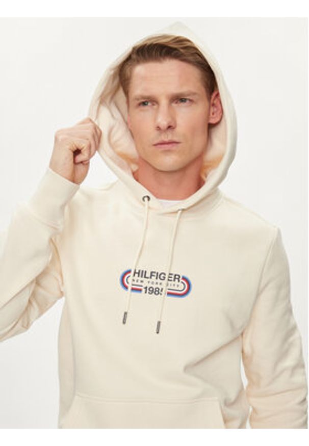 TOMMY HILFIGER - Tommy Hilfiger Bluza Track Graphic MW0MW34445 Beżowy Regular Fit. Kolor: beżowy. Materiał: syntetyk, bawełna