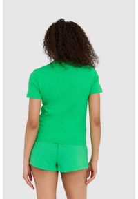 Juicy Couture - JUICY COUTURE Zielony t-shirt damski haylee recycled z haftowanym logo, Rozmiar M. Kolor: zielony. Wzór: haft