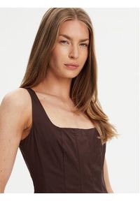 STAUD Sukienka codzienna Wells R24F2101PO Brązowy Regular Fit. Okazja: na co dzień. Kolor: brązowy. Materiał: bawełna. Typ sukienki: proste. Styl: casual #5