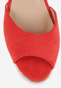 Born2be - Czerwone Sandały VICES na Koturnie z Plecionki w Stylu Boho Corolea. Zapięcie: pasek. Kolor: czerwony. Materiał: len. Obcas: na koturnie. Styl: boho. Wysokość obcasa: średni #4