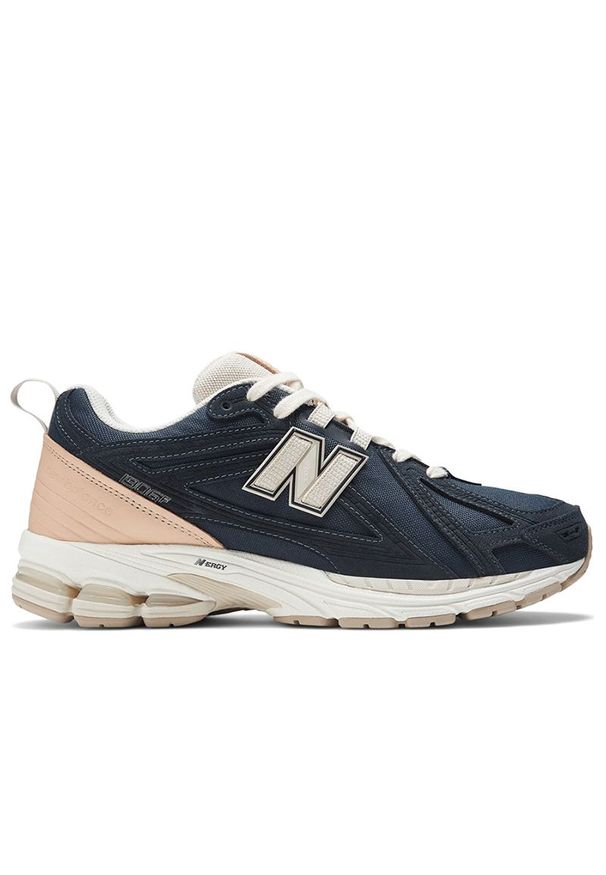 Buty New Balance M1906FB - granatowe. Kolor: niebieski. Materiał: guma, skóra, zamsz, materiał, syntetyk. Szerokość cholewki: normalna. Sport: turystyka piesza