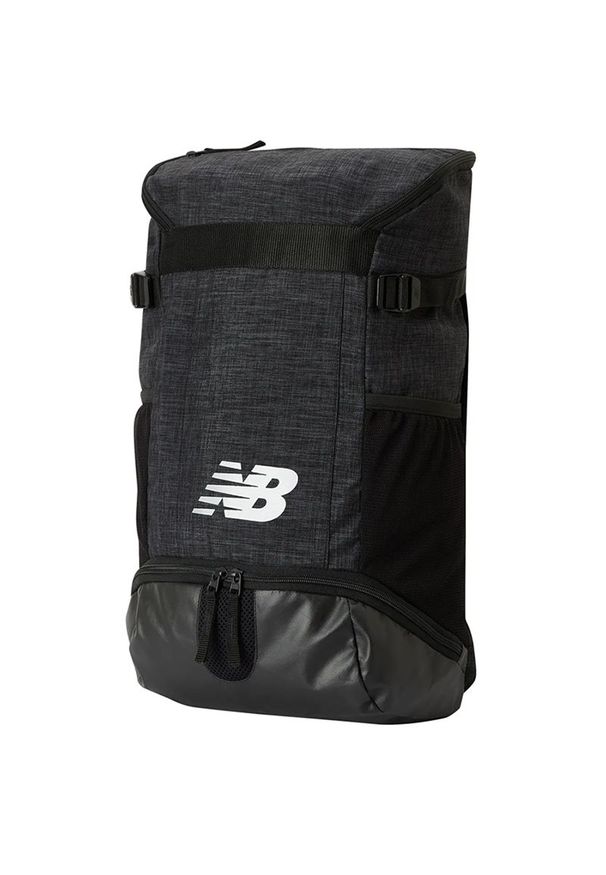 Plecak dla każdego New Balance BG23371GBK - czarny. Kolor: czarny. Materiał: poliester, materiał. Styl: casual, klasyczny, sportowy