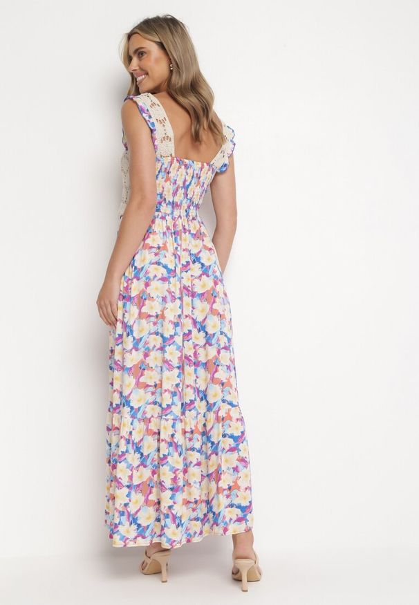 Born2be - Niebieska Rozkloszowana Sukienka Maxi z Wiskozy w Kwiatowy Print Jamiliana. Kolor: niebieski. Materiał: wiskoza. Długość rękawa: na ramiączkach. Wzór: kwiaty, nadruk. Długość: maxi