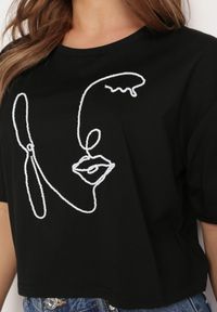 Born2be - Czarny Krótki Bawełniany T-shirt z Ozdobną Aplikacją ze Sznurkiem Abiola. Kolor: czarny. Materiał: bawełna. Długość: krótkie. Wzór: aplikacja #4