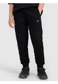 4f - 4F Spodnie dresowe joggery chłopięce - czarne 134 (8-9 lat). Okazja: na co dzień. Kolor: czarny. Materiał: dresówka. Wzór: ze splotem, gładki. Sezon: lato. Styl: młodzieżowy, sportowy, casual #2