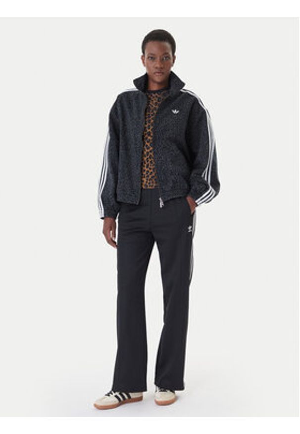 Adidas - adidas Kurtka jeansowa Firebird Aop KD8809 Szary Oversize. Kolor: szary. Materiał: bawełna