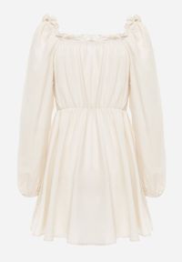 Born2be - Jasnobeżowa Sukienka Hiszpanka Vices z Gorsetową Talią i Bufiastymi Rękawami Resana. Okazja: na co dzień. Typ kołnierza: dekolt gorset, dekolt hiszpanka. Kolor: beżowy. Materiał: bawełna. Typ sukienki: gorsetowe. Styl: casual #5