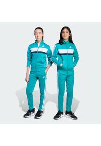 Adidas - Dres Seasonal Essentials Tiberio 3-Stripes Tricot Kids. Okazja: na uczelnię. Kolor: zielony, niebieski, wielokolorowy, biały. Materiał: dresówka. Styl: młodzieżowy, sportowy