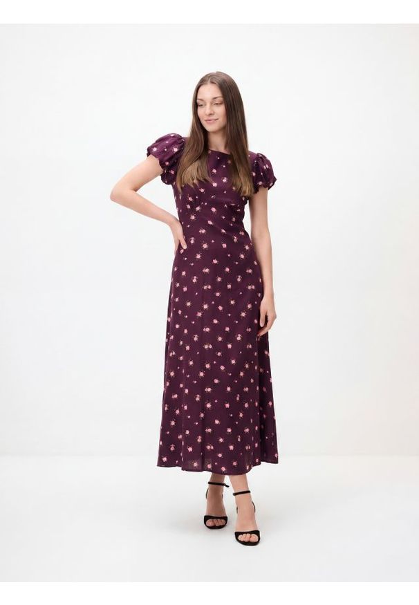 Reserved - Wzorzysta sukienka maxi - brązowy. Kolor: brązowy. Materiał: wiskoza, tkanina, len. Typ sukienki: proste. Długość: maxi