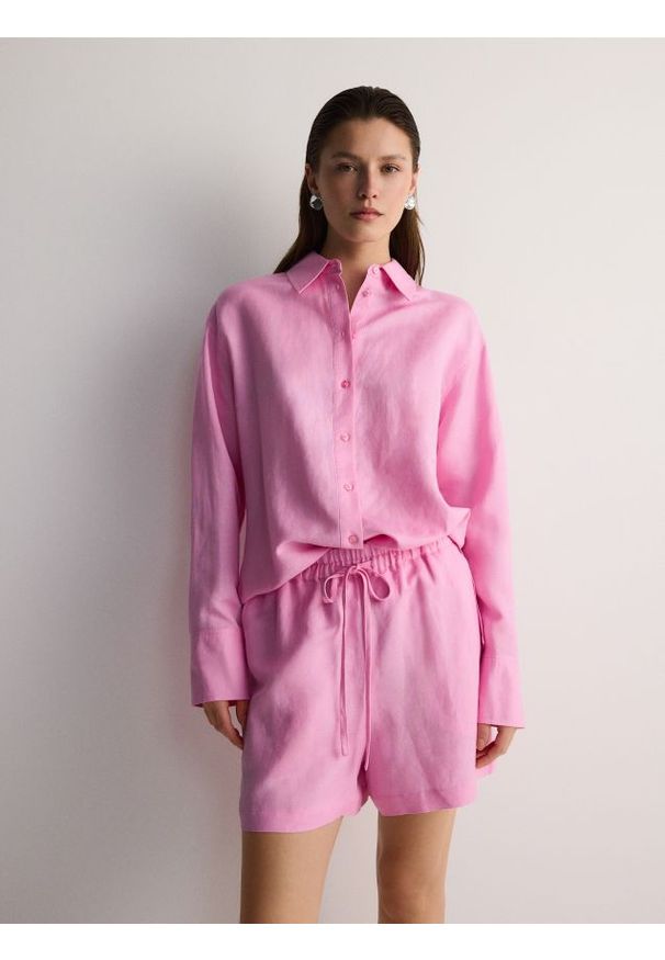 Reserved - Szorty z lnem - różowy. Kolor: różowy. Materiał: len. Wzór: gładki