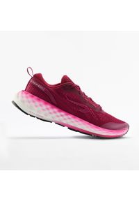 KIPRUN - Buty do biegania damskie Kiprun KS900. Kolor: fioletowy, różowy, biały, wielokolorowy. Szerokość cholewki: normalna. Wzór: geometria, jednolity. Sport: bieganie