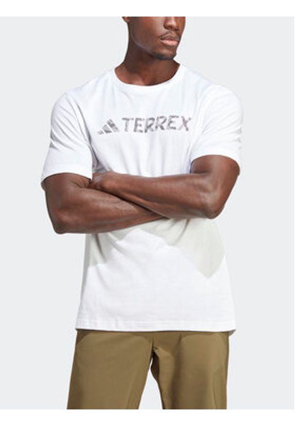 Adidas - adidas T-Shirt Terrex Classic Logo HZ1400 Biały Regular Fit. Kolor: biały. Materiał: bawełna