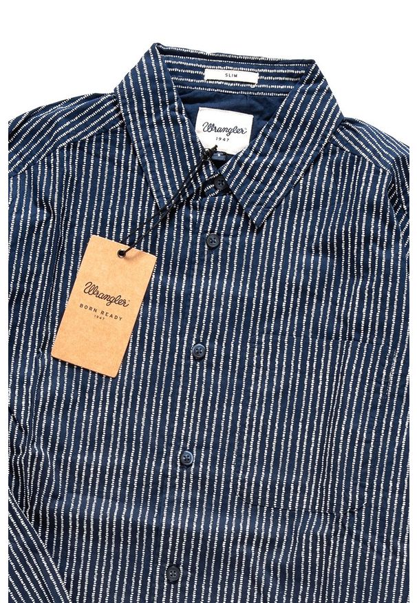 Wrangler - KOSZULA WRANGLER L/S ROUND PKT SHIRT MEDIEVAL BLUE W59096S9I