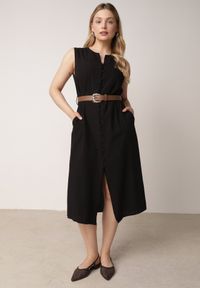 Born2be - Czarna Taliowana Sukienka z Bawełną i Wiskozą Ozdobiona Paskiem Luven. Okazja: na co dzień. Kolor: czarny. Materiał: wiskoza, bawełna. Wzór: aplikacja. Typ sukienki: proste. Styl: casual, elegancki #1