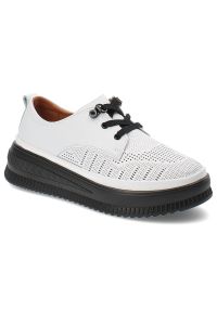 Białe Półbuty Artiker Modne Obuwie Damskie. Kolor: biały. Materiał: materiał. Styl: sportowy, elegancki